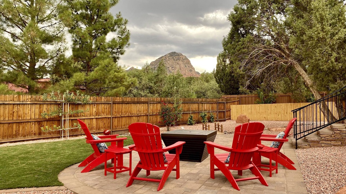 West Sedona House | Red Mountain Shadows Retreat - Enjoy Sedona With All The Comforts of Home