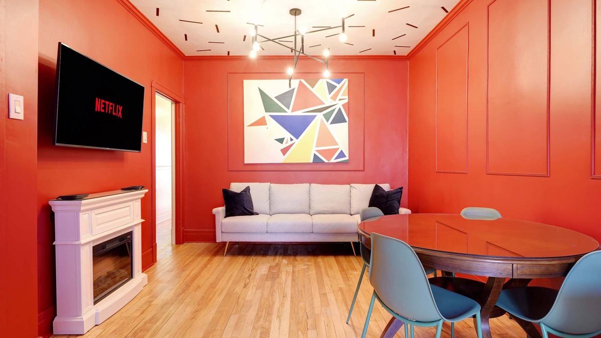 Hochelaga House | Red My Mind | Subway nearby | Parking ($)
