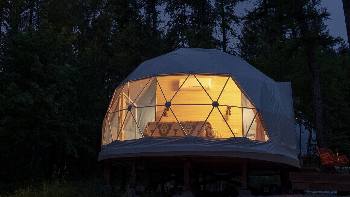 Bigfork Cabin | Red Owl Retreat: The Peaks Geodesic Dome