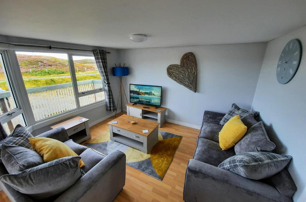 Homore Ski Chalet | Red Pepper Self Catering - Explore the Uists