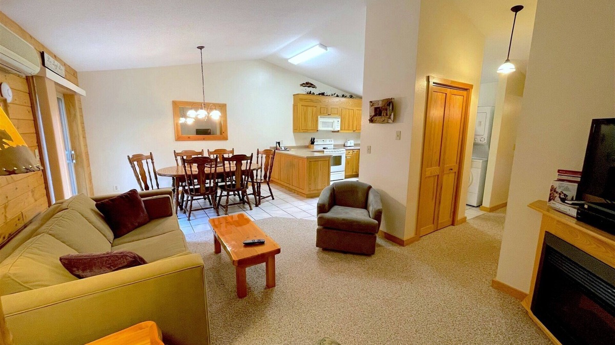 Phillips Condo | Red Pines - Elk Lake Condo #2 | 2 Bed, 1 Bath