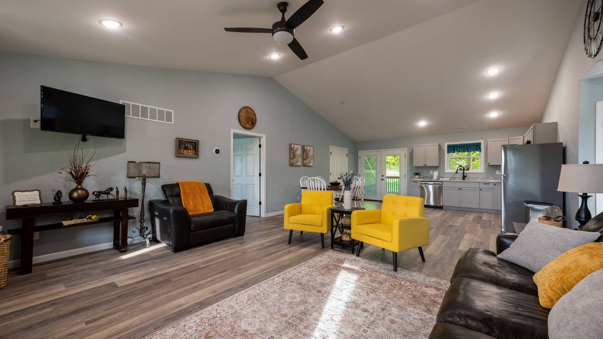 Stanton House | Red River Gorge, High Speed Wi-Fi, KY Dragway, Hollerwood Stay