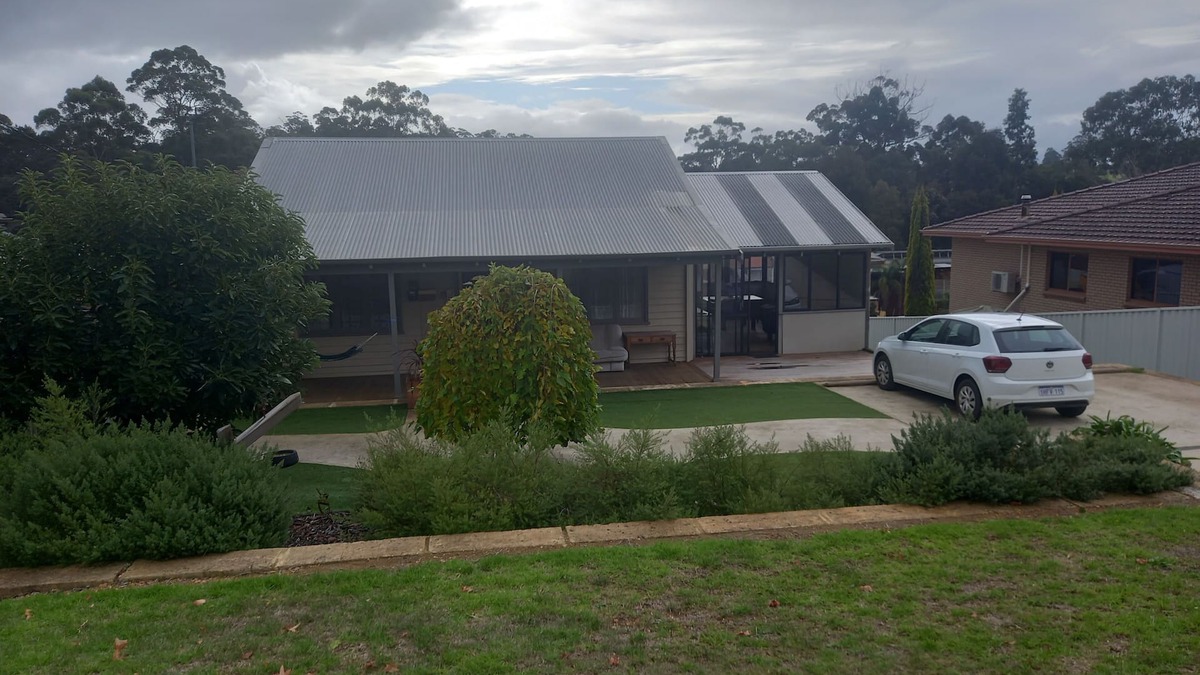 Pemberton House | Red Robin Cottage short stay