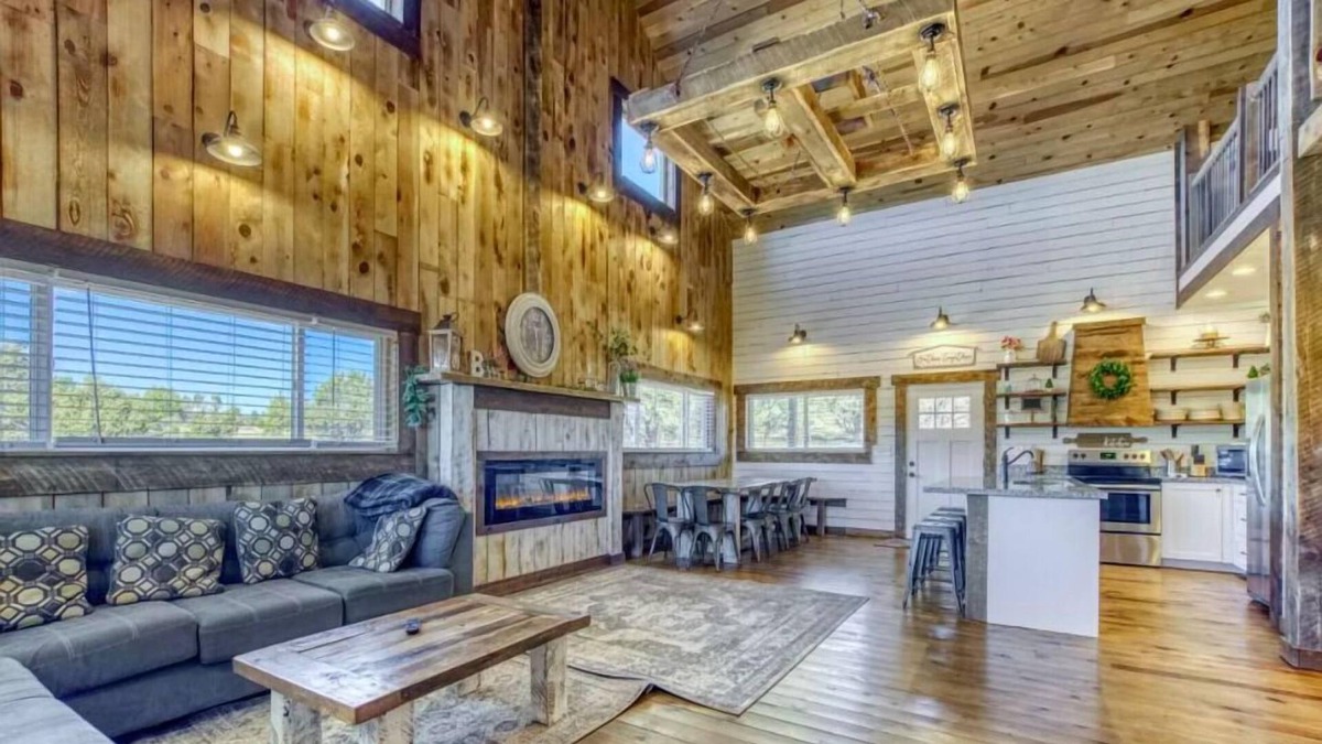 Zion National Park East Entrance House | ‼Red Rock Ranch‼ Near Zion's National Park🏞 Hiking Trails🥾 Hot tub💧