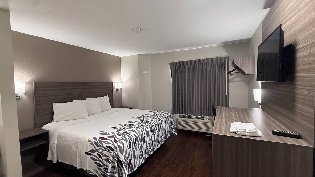 Round Rock Hotel | Red Roof Inn Austin - Round Rock