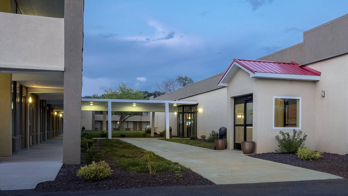 Clearfield Hotel | Red Roof Inn Clearfield