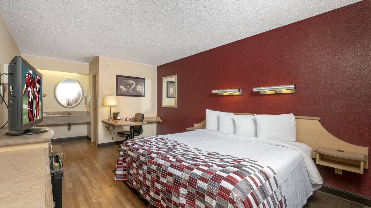 Oxford Valley Hotel | Red Roof Inn Philadelphia - Oxford Valley