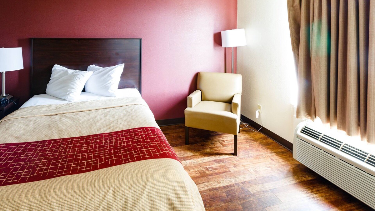 Danville Hotel | Red Roof Inn PLUS+ Danville, KY