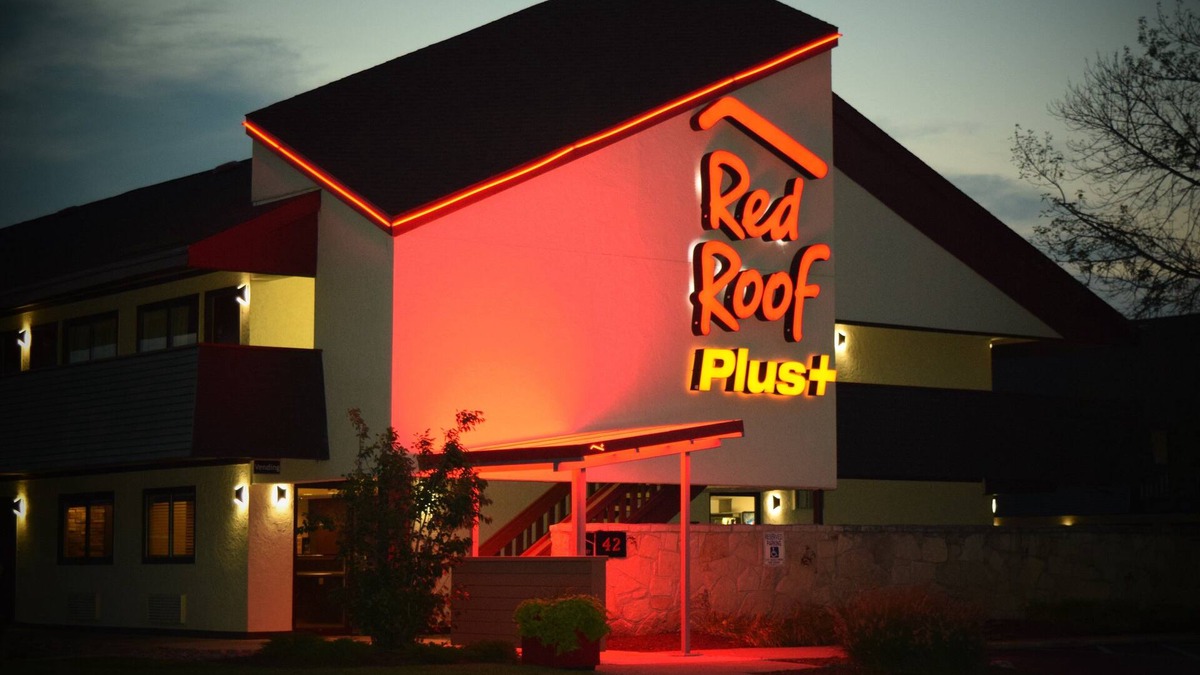 Amherst Hotel | Red Roof Inn PLUS+ University at Buffalo - Amherst