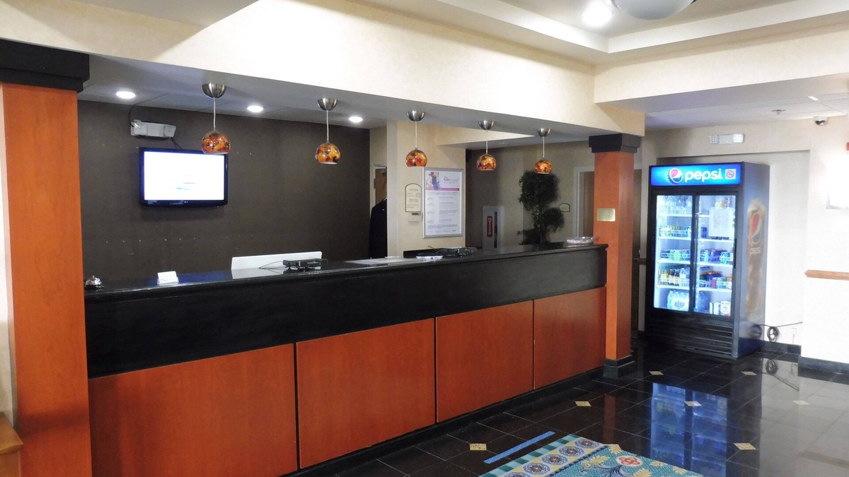 Galloway Hotel | Red Roof Inn & Suites Galloway