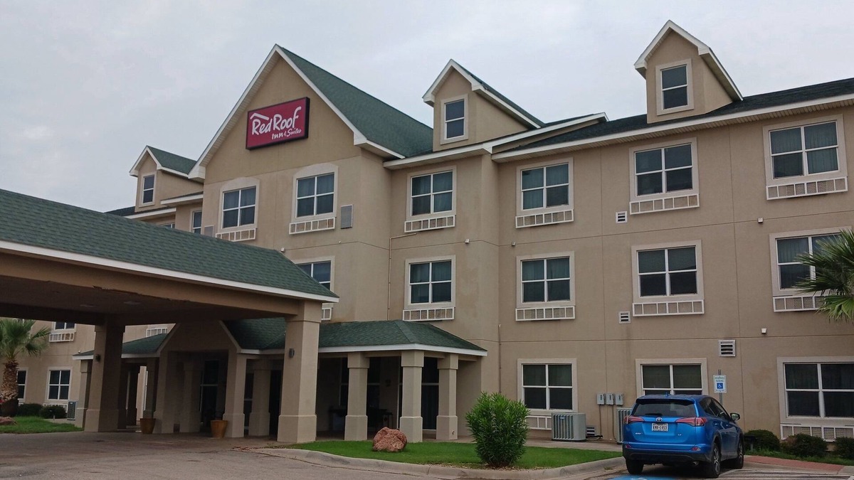 Midland Hotel | Red Roof Inn & Suites Midland
