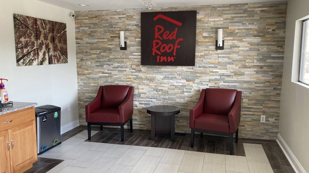 Walton Hotel | Red Roof Inn Walton - Richwood