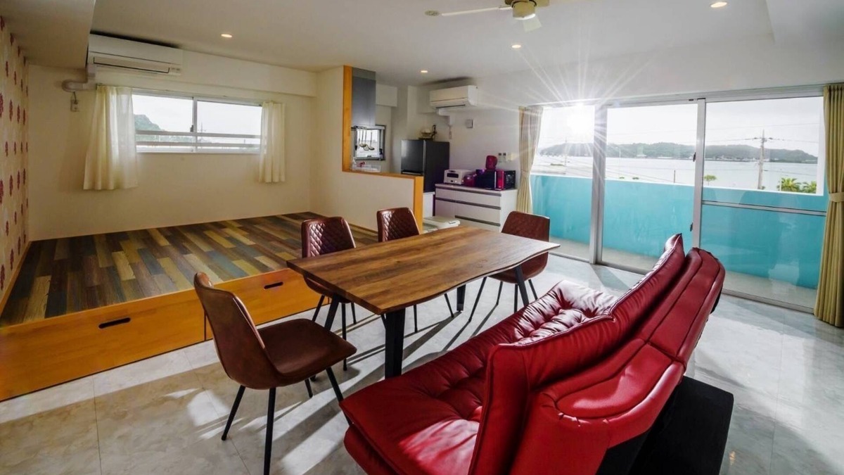 Uruma Apartment | Red Room/Uruma Okinawa