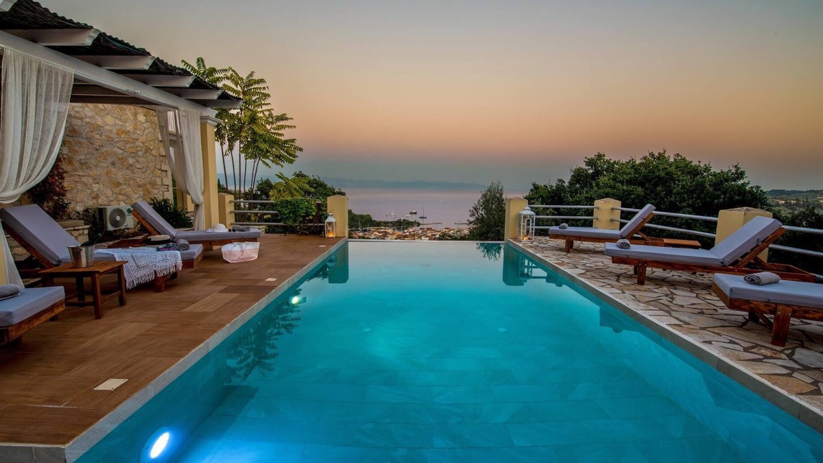Gaios Villa | Red Rose Artists Villas
