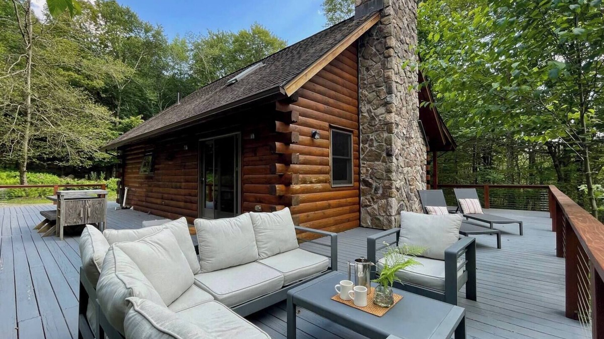 North Branch Cabin | Red Tail Ridge Cabin in North Branch