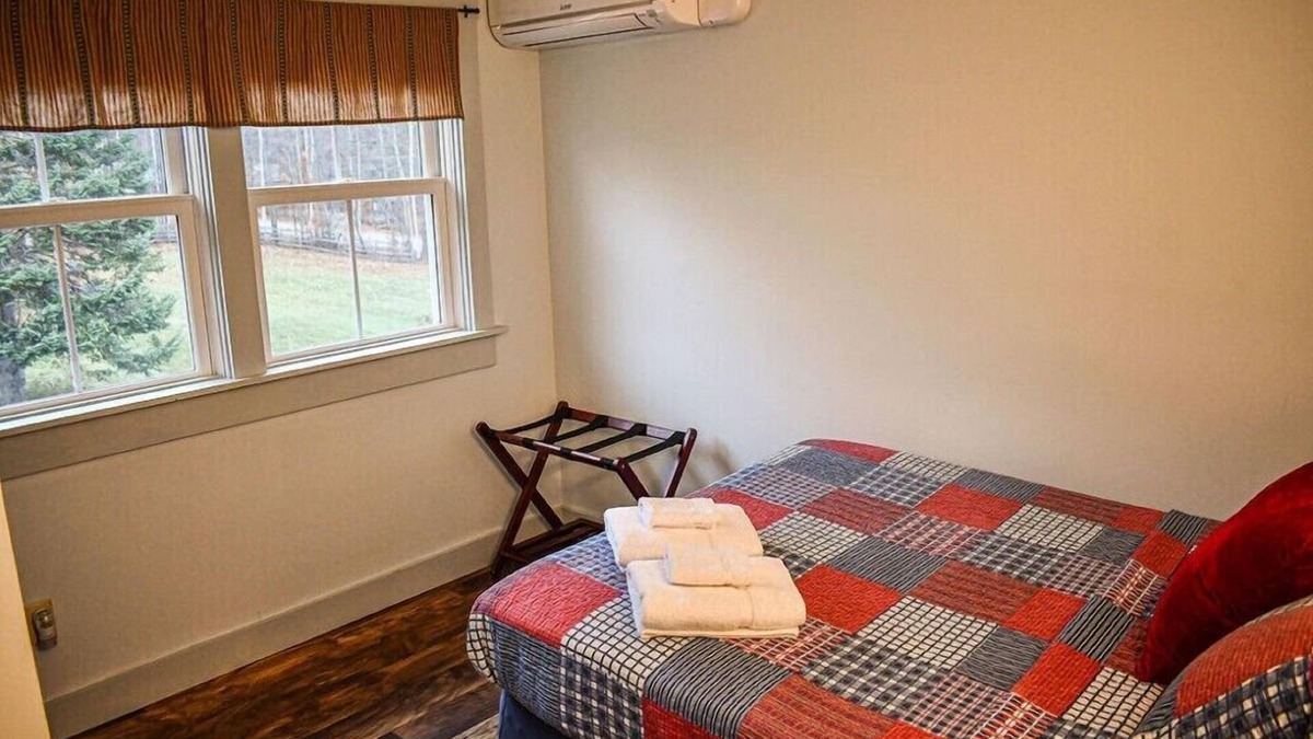 Goshen House | Red,White & Blue/Brook Road Inn