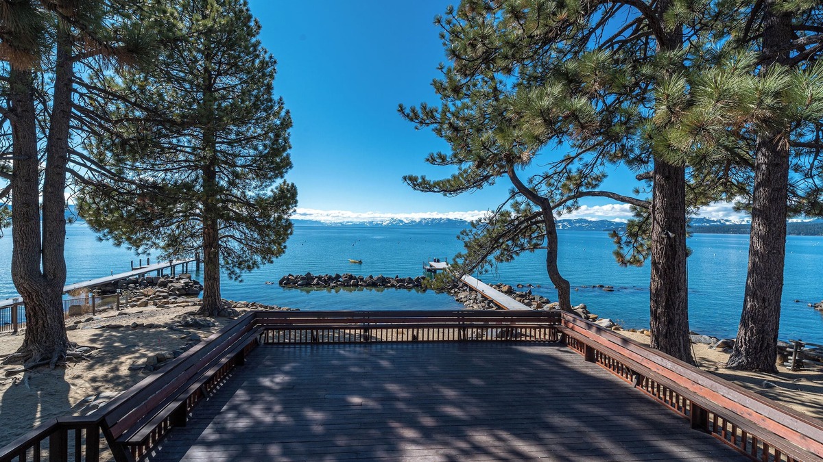 Tahoya Shores Condo | Red Wolf Lakeside Lodge