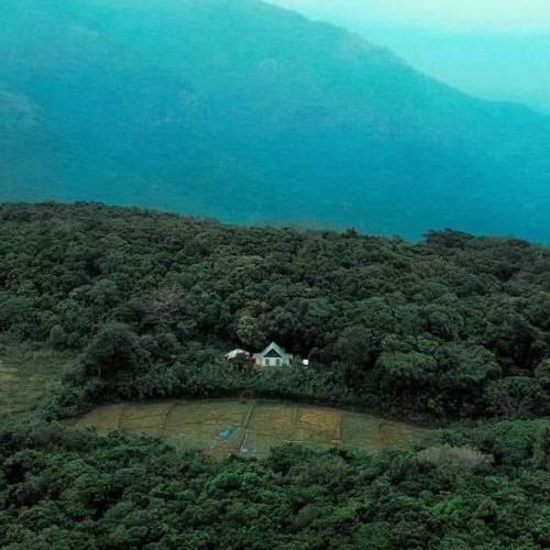 Ukuwela Ski Chalet | Redbana village
