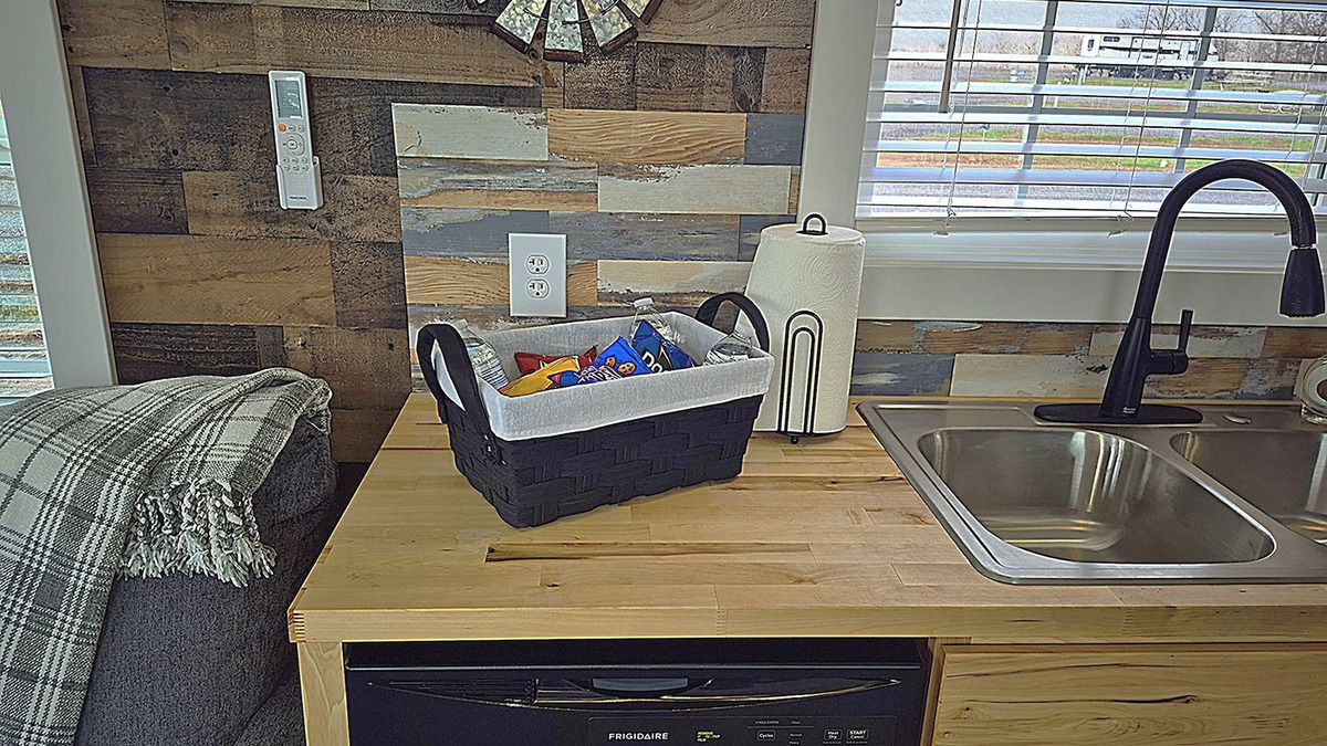 Craig County House | Redbud Tiny Home Resort