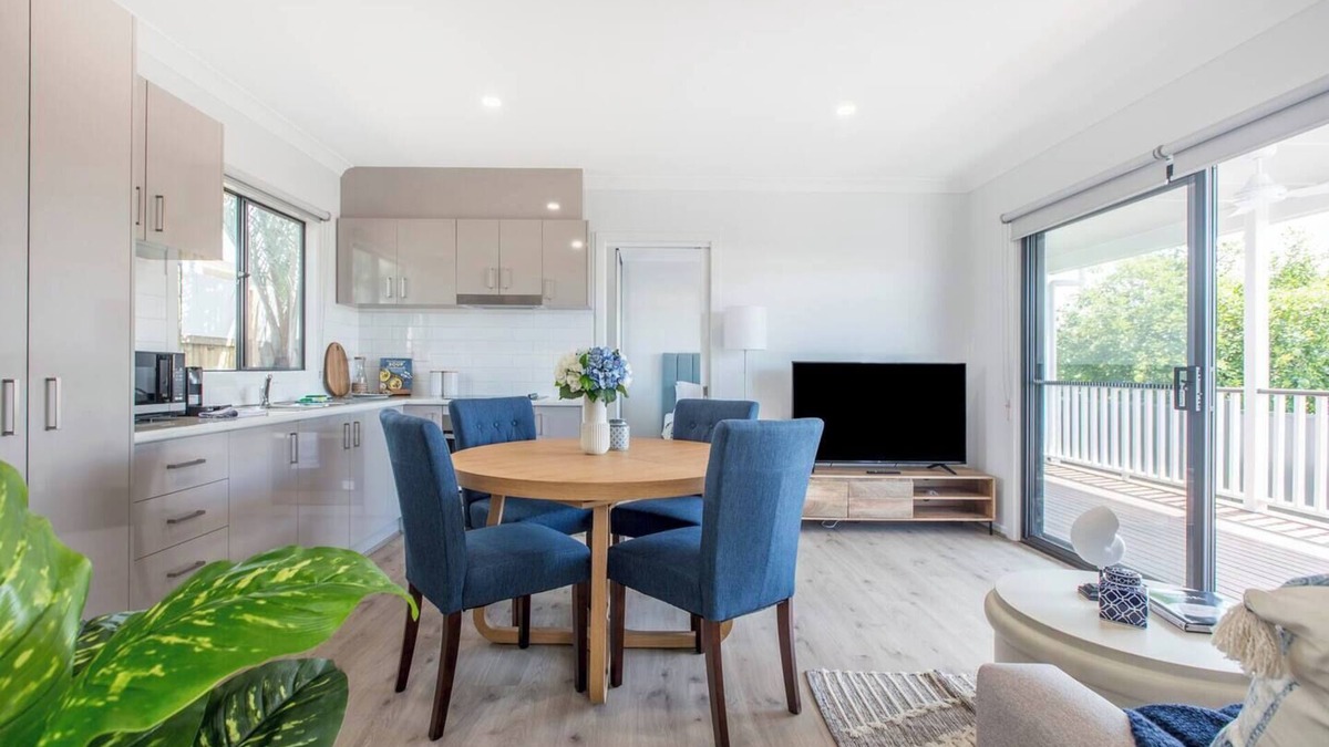 Redcliffe House | Redcliffe Retreat: Moreton Bay Coastal Cottage