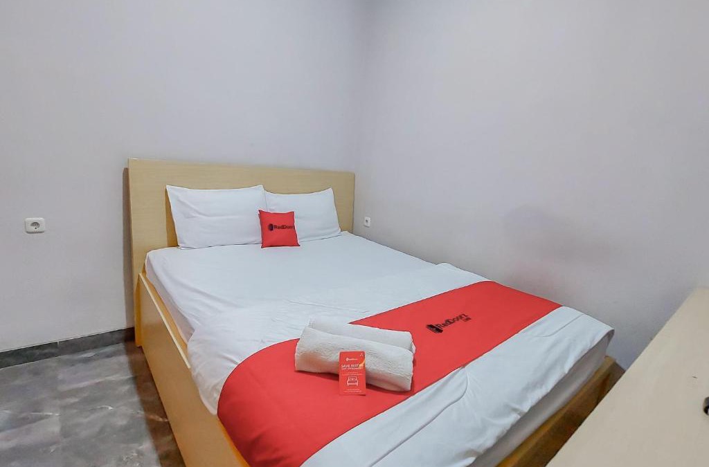 Tarakan Hotel | Reddoorz at Cempaka Guesthouse Tarakan