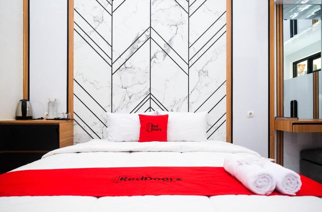 West Semarang Hotel | RedDoorz at Tasneem Puspowarno Semarang