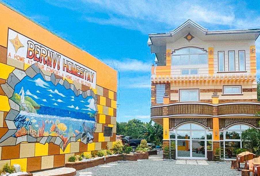 Alaminos Hotel | RedDoorz @ Bernvi Homestay Alaminos Pangasinan