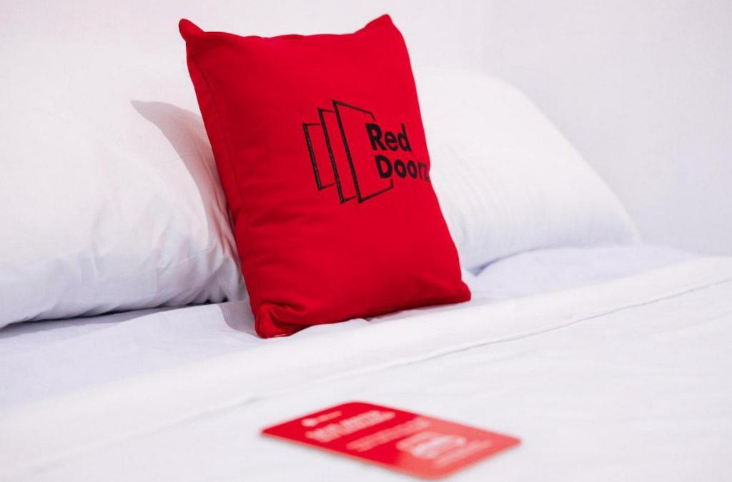 West Cirebon Hotel | RedDoorz @ Kings Hotel near CSB Mall