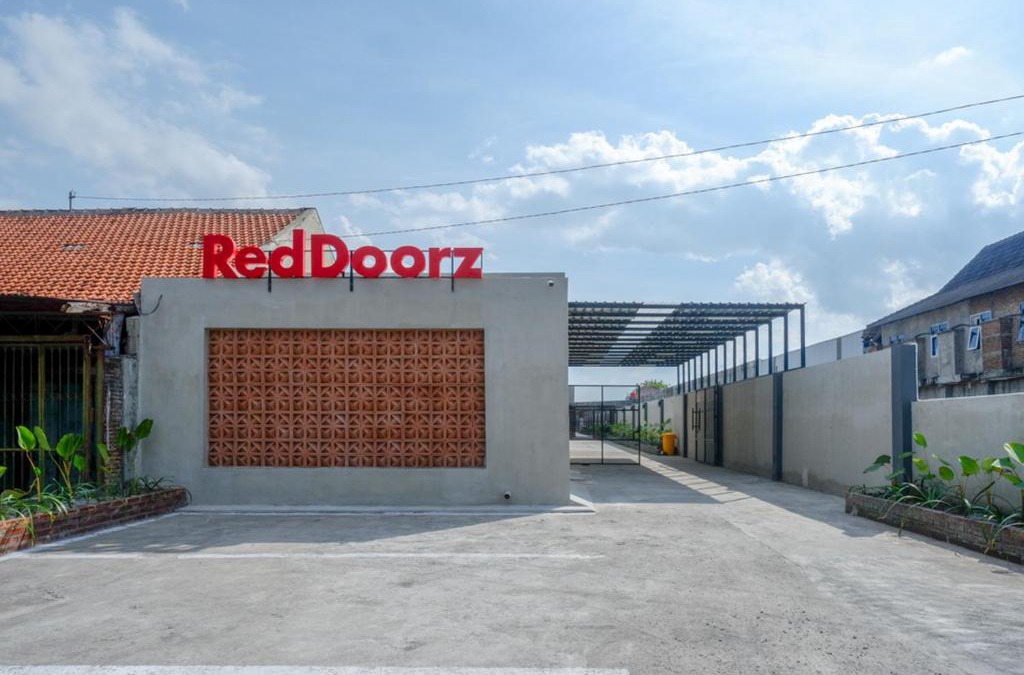 Klaten Hotel | RedDoorz @ Klaten City