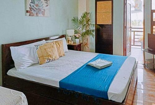 Lucap Hotel | RedDoorz @ Mary Land Transient Alaminos Pangasinan