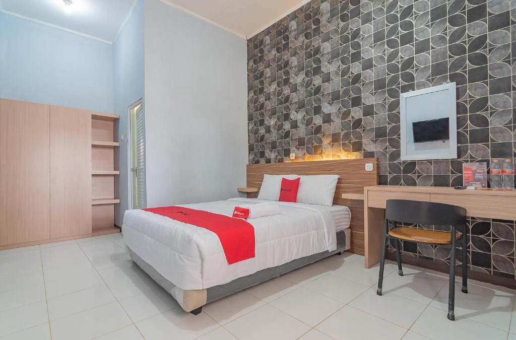 Garut House | RedDoorz near Alun-Alun Garut