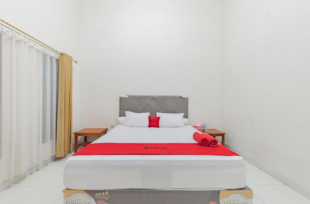 Kalimantan Hotel | RedDoorz near GOR Parenggean