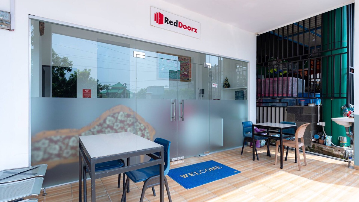 Kabil House | RedDoorz near Hang Nadim Batam Airport