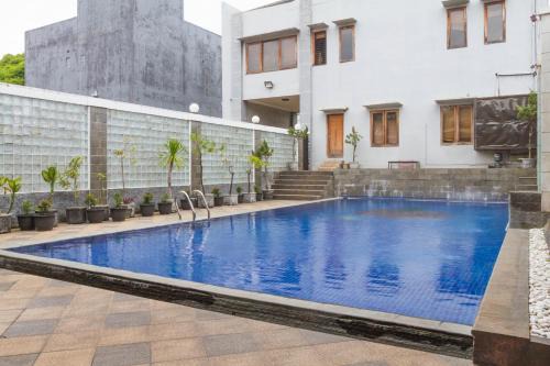 Cileunyi House | RedDoorz near Jatinangor Town Square