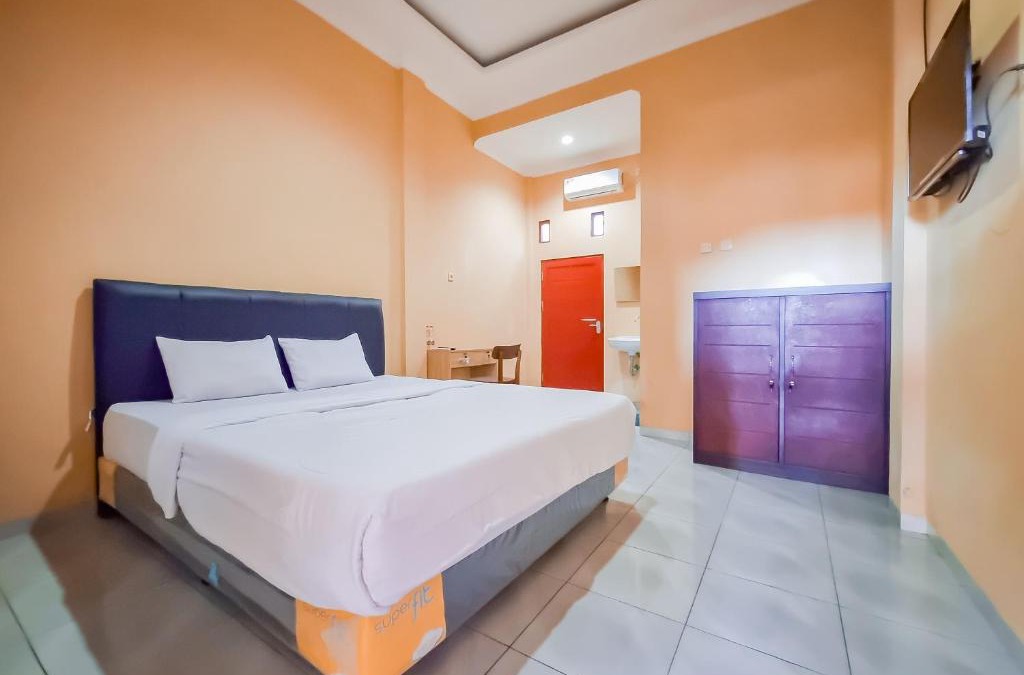 Palangkaraya Hotel | RedDoorz near Kantor Gubernur Kalimantan Tengah