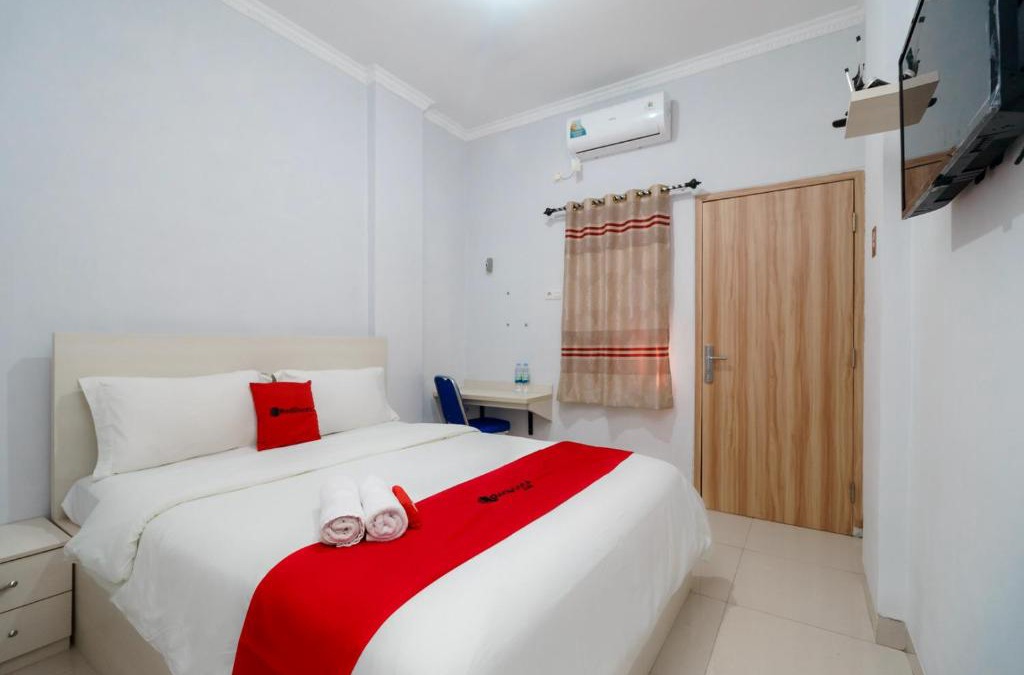 Pangandaran Hotel | RedDoorz near Pantai Barat Pangandaran 2