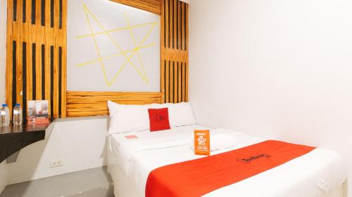Quiapo Hotel | RedDoorz near Quiapo Church Manila
