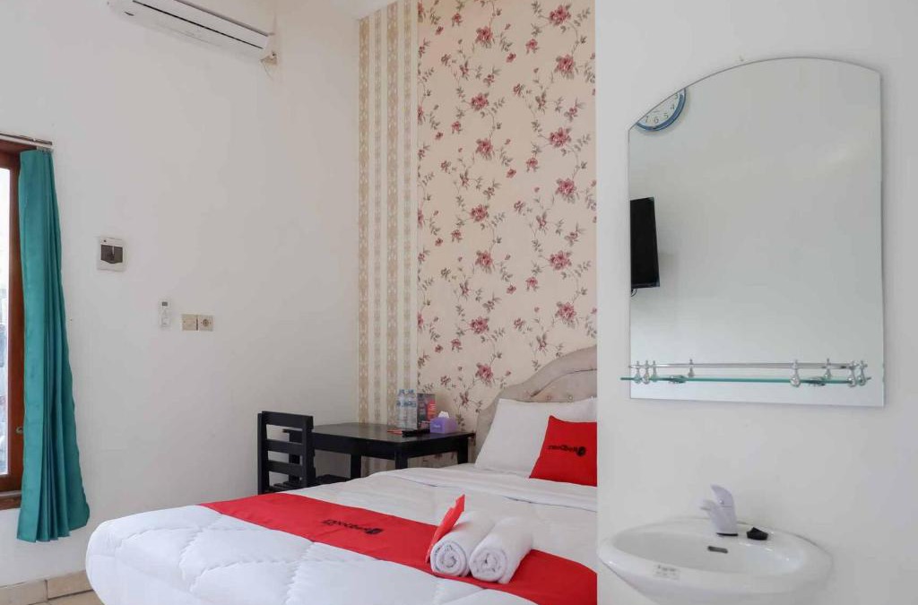 Nganjuk Hotel | RedDoorz near RSUD Nganjuk