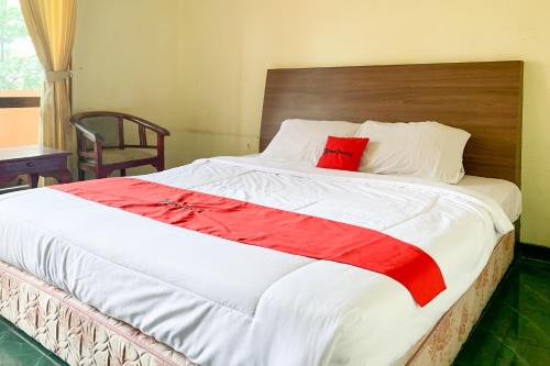 Sukabumi Hotel | RedDoorz near RSUD R Syamsudin Sukabumi