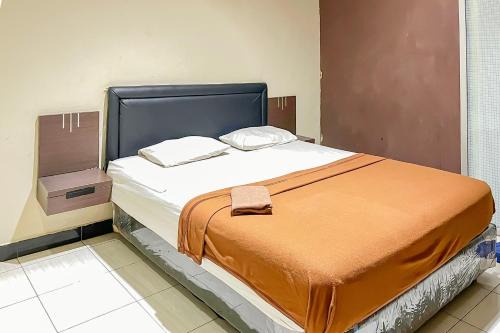 Banjarmasin Hotel | RedDoorz near Taman Kamboja Banjarmasin