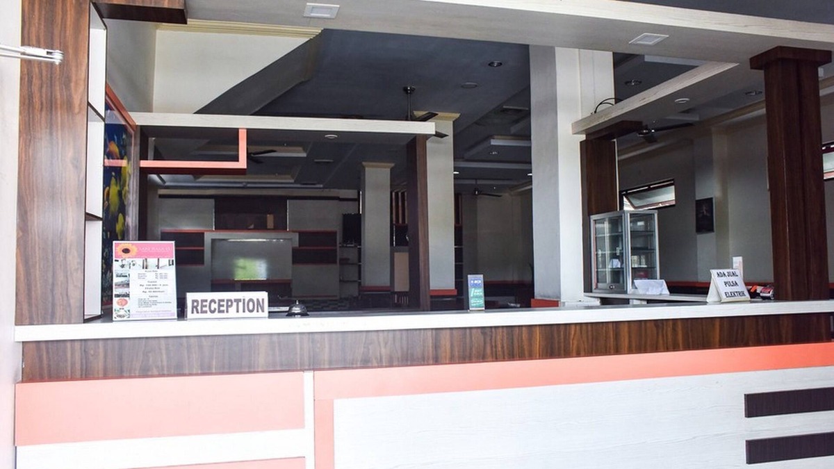 Ambon Hotel | RedDoorz near Universitas Pattimura Ambon
