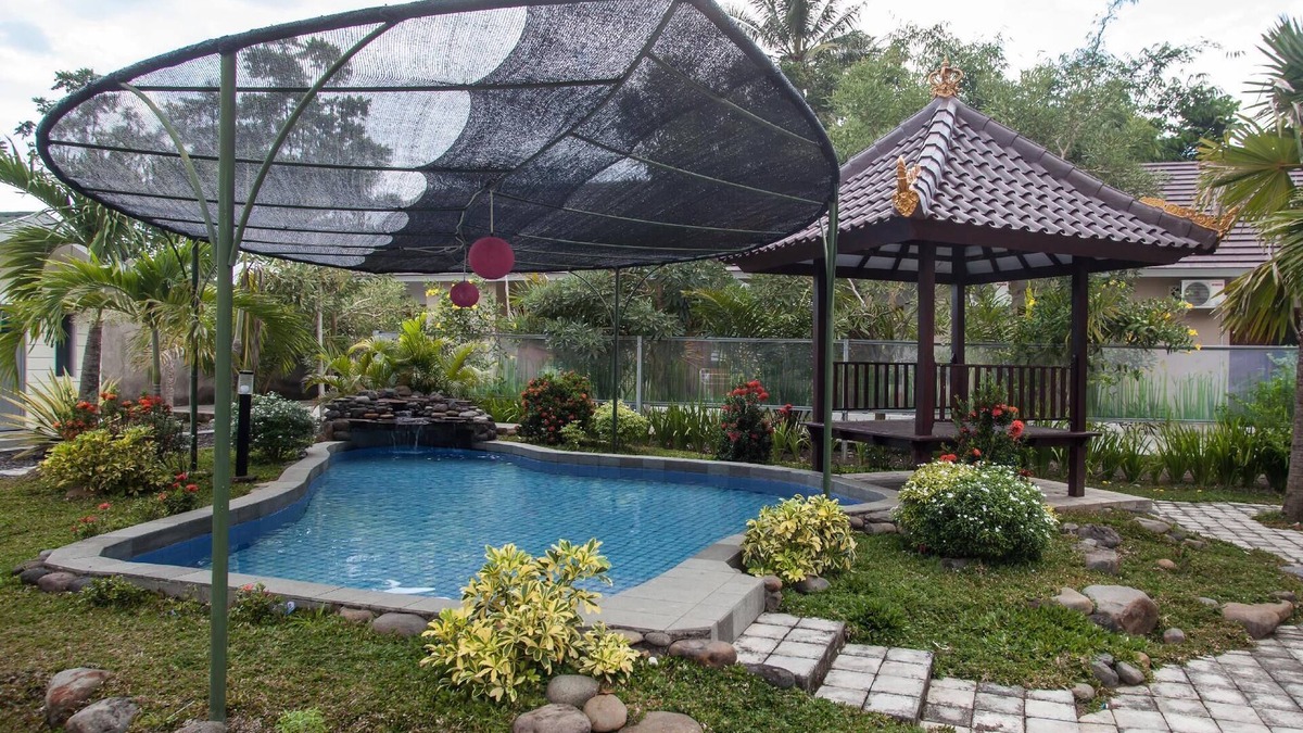 Rogojampi Hotel | RedDoorz Plus near Banyuwangi Airport