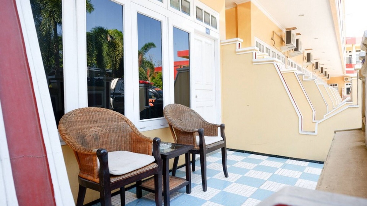 Cilacap House | RedDoorz Plus near Stadion Wijaya Kusuma