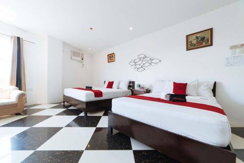 Roxas City Hotel | RedDoorz Plus @ San Roque Roxas City