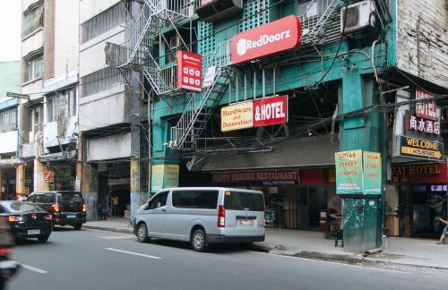 Quiapo Hotel | RedDoorz @ Riches Holiday Hotel Avenida