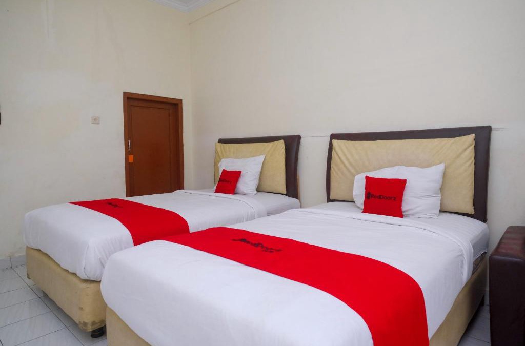 Wonosari Hotel | RedDoorz Syariah near Alun Alun Wonosari