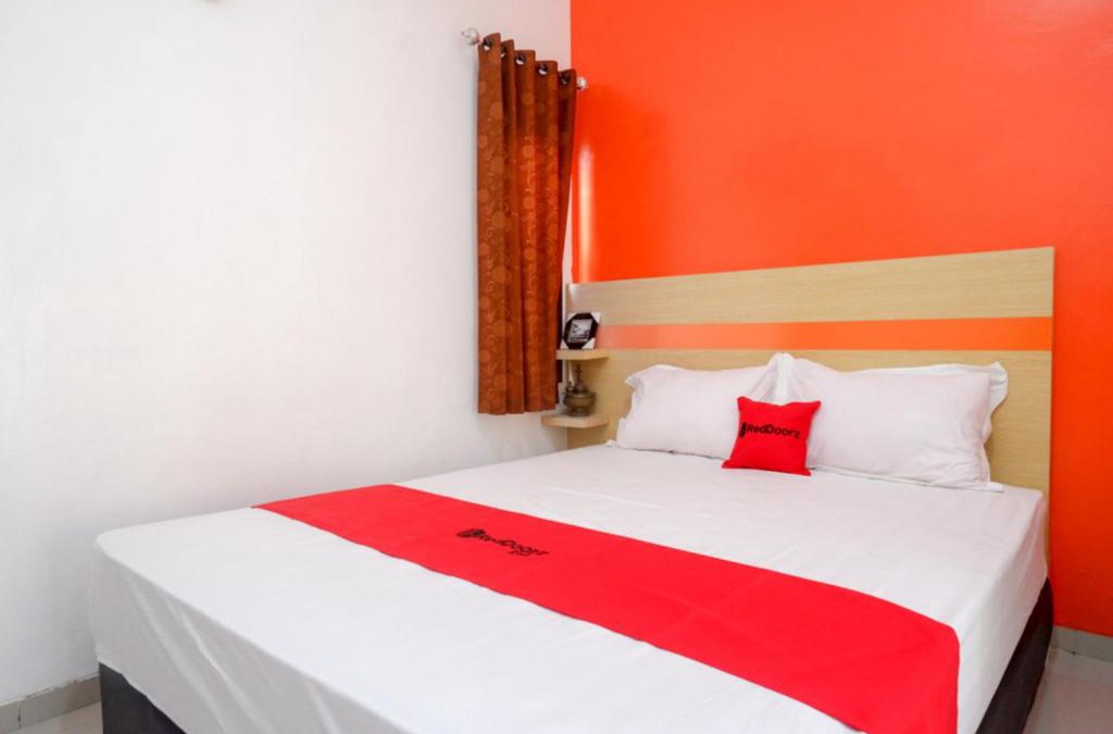 Rembang Hotel | RedDoorz Syariah near Alun Alun Kota Rembang