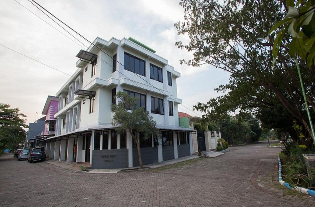 Ketintang House | RedDoorz Syariah near DBL Arena 2