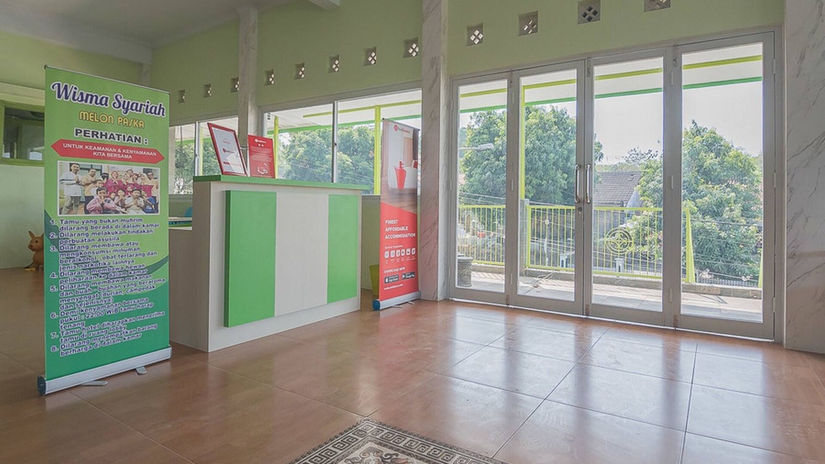 Subang Hotel | RedDoorz Syariah near Museum Wisma Karya Subang