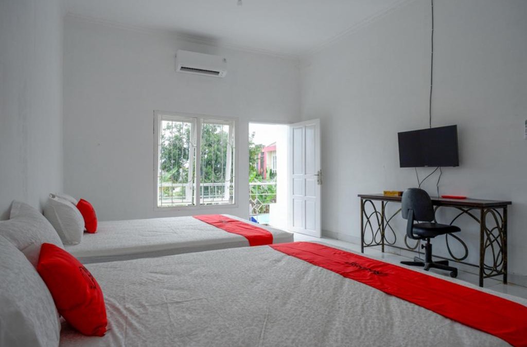 Surakarta Hotel | RedDoorz Syariah near UMS Solo